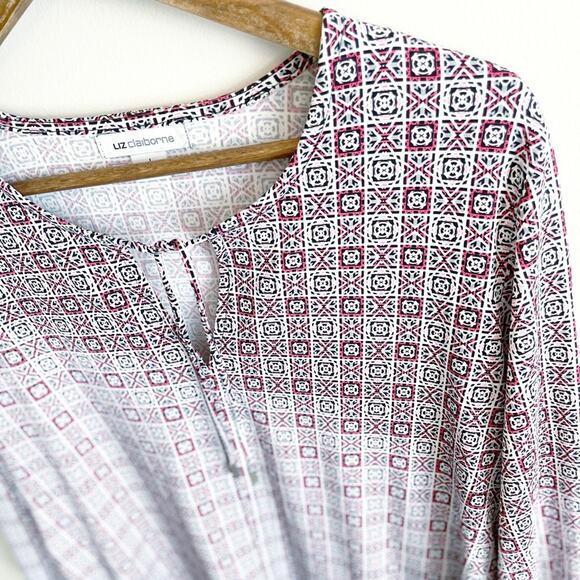 Liz Claiborne geometric print blouse red white black Large EUC - Picture 9 of 13